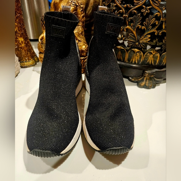 Michael kors Women's Sneakers - Picture 1 of 3